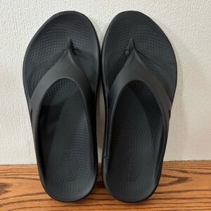OOFOS Original Recovery Flip Flop Sandals Mens Sz 9 Womens Sz 11 Eu 42